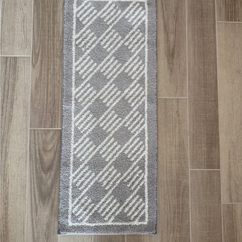 Gray and White cotton bath Runner Rug